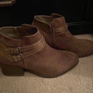 Women’s ankle boots